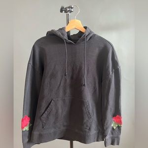 Pacsun black hoodie with roses, size small